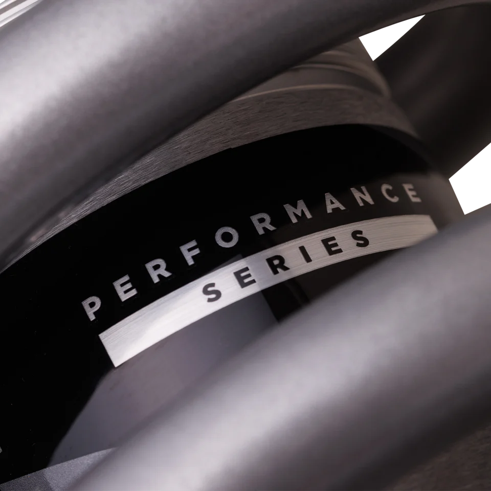 TOYOTA HILUX | 2.5 PERFORMANCE SERIES